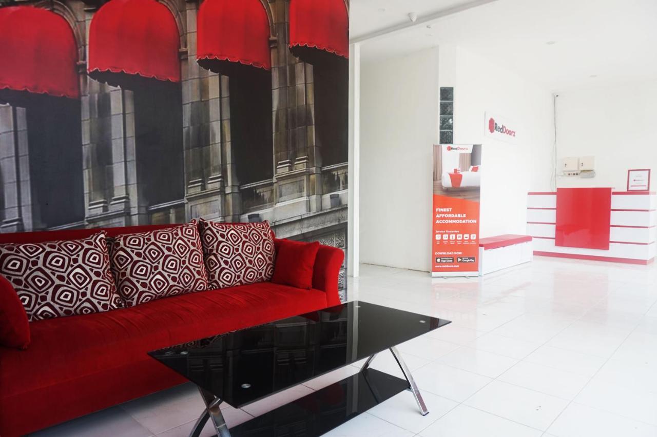 Reddoorz @ Jalan Tanjung Blitar Hotel Luaran gambar